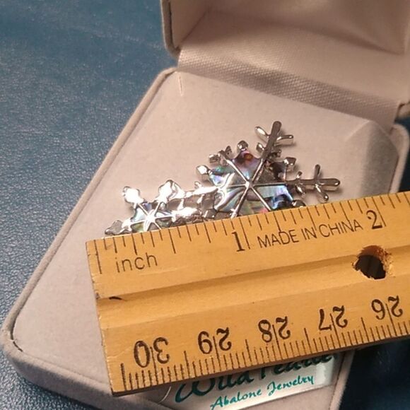 Vintage Stores Wild Earle Abalone Silver tone Snow Flakes Brooch in Velvet box - Picture 3 of 7